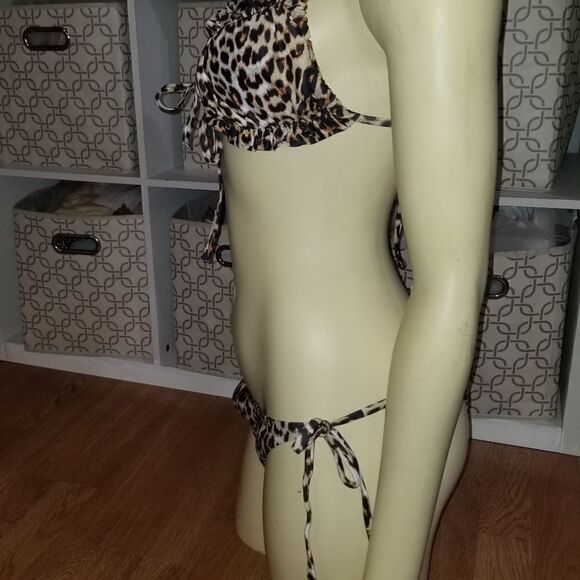 Small bikini nwot - Picture 2 of 10